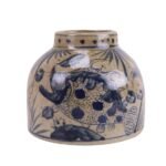 Jingdezhen Chinese Tranditional Dragon Fish Character Pattern Tabletop Ceramic Flower Vase Pot Decoration - Image 13